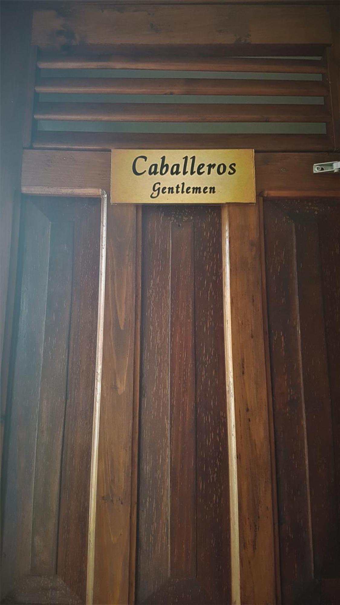 Nuestras Raices Hotel - Museo - Restaurante San Cristóbal de Las Casas エクステリア 写真