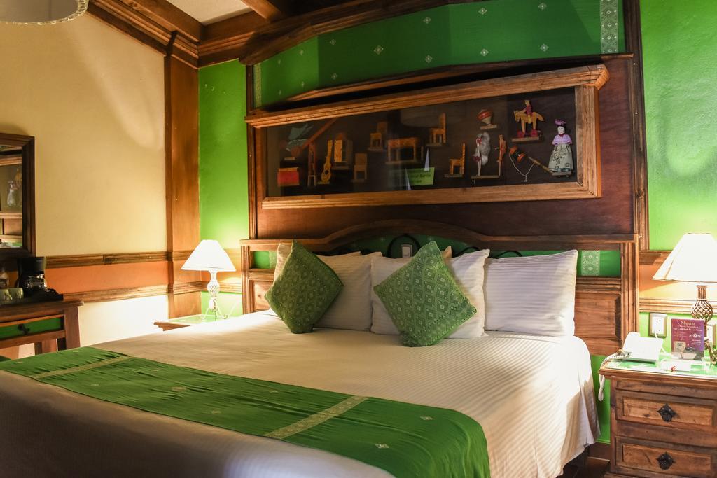 Nuestras Raices Hotel - Museo - Restaurante San Cristóbal de Las Casas エクステリア 写真