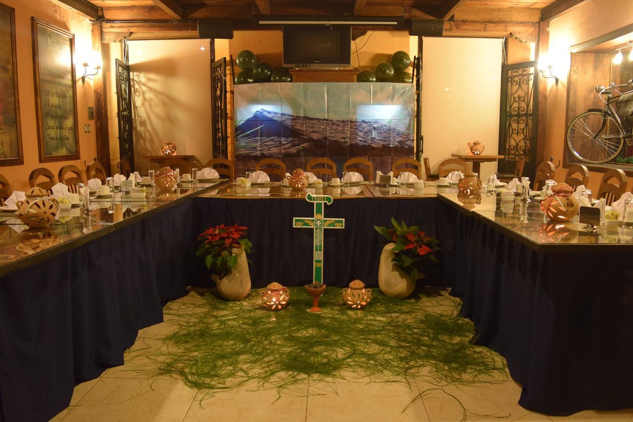 Nuestras Raices Hotel - Museo - Restaurante San Cristóbal de Las Casas エクステリア 写真