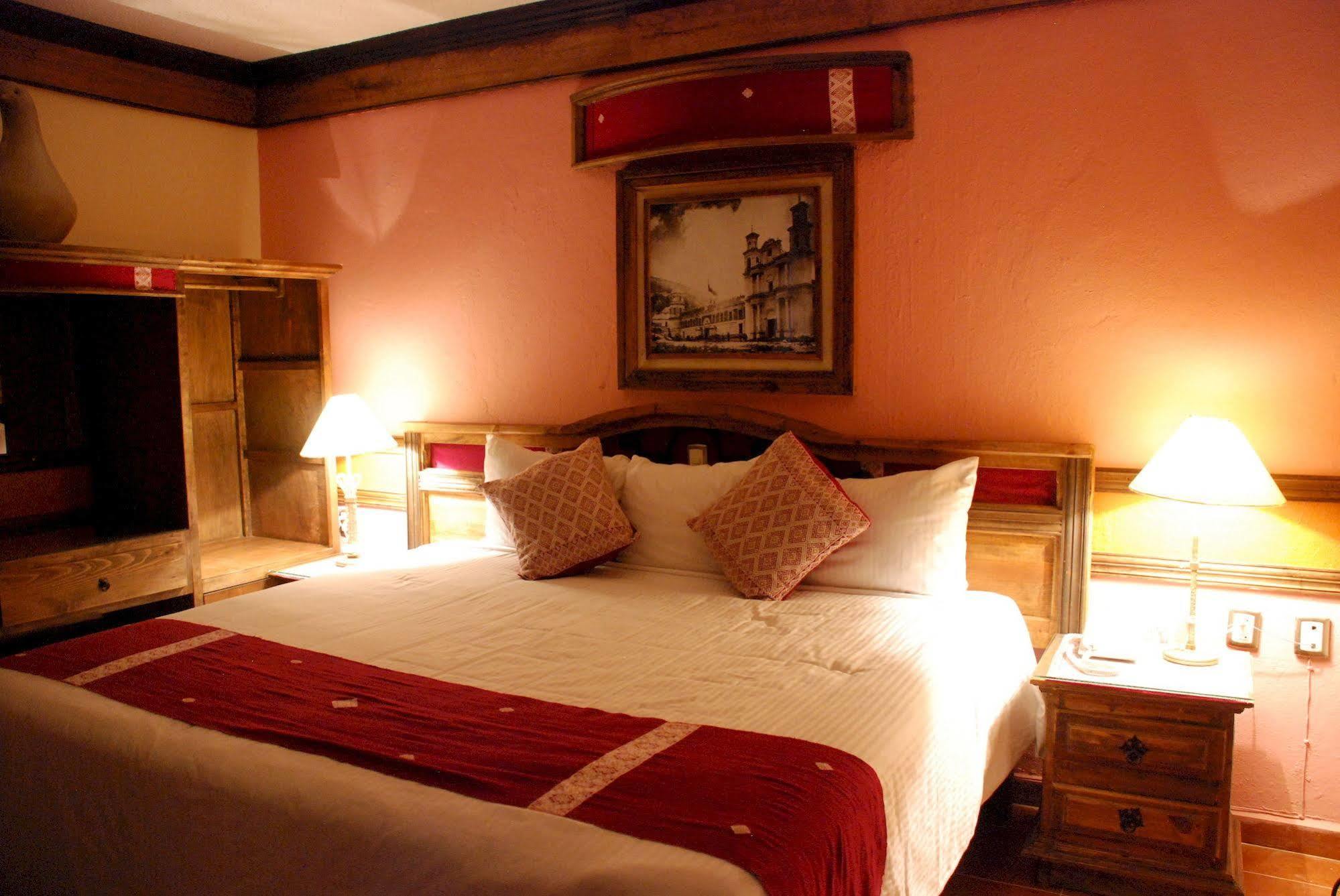 Nuestras Raices Hotel - Museo - Restaurante San Cristóbal de Las Casas エクステリア 写真