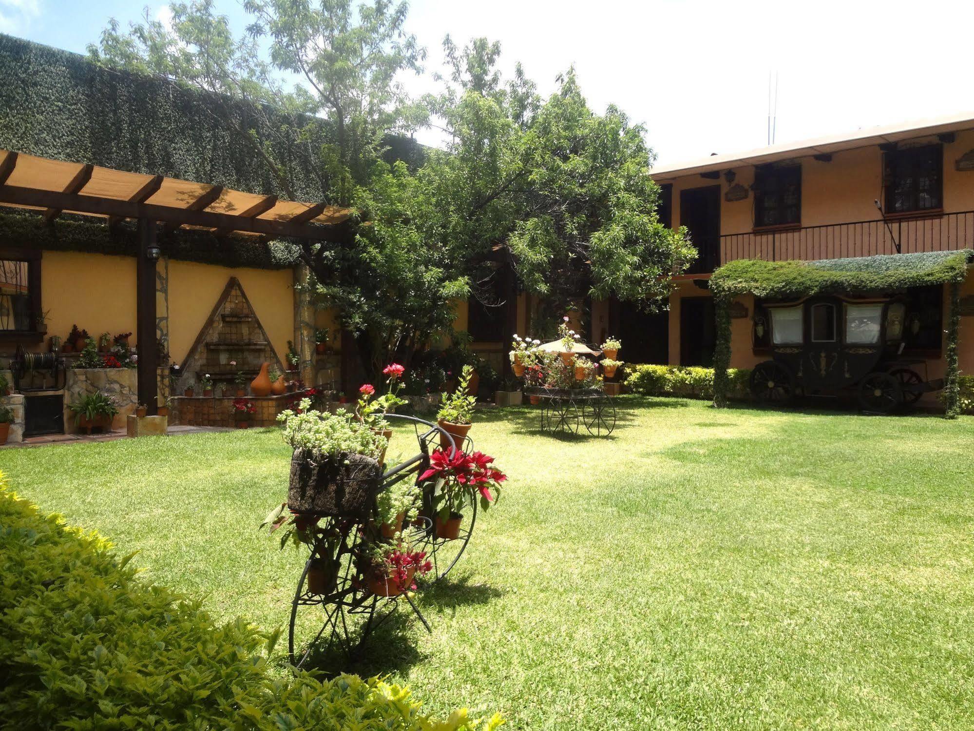 Nuestras Raices Hotel - Museo - Restaurante San Cristóbal de Las Casas エクステリア 写真